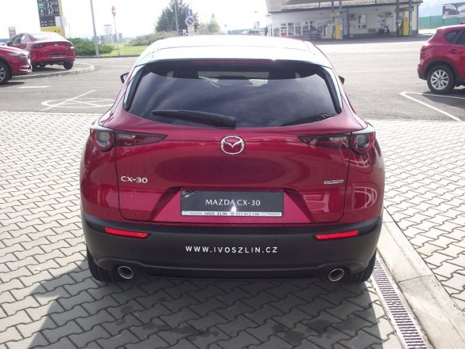 Mazda CX-30, Skyactiv-X 2,0 180k, barva červená