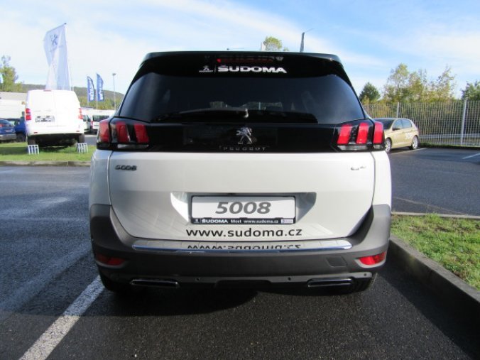 Peugeot 5008, GT 2.0 BlueHDi 180k EAT8, barva bílá