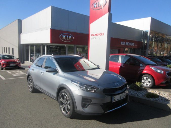 Kia XCeed, 1,4 T-GDi GPF 7DCT TOP, barva šedá