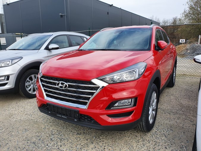 Hyundai Tucson, 1,6 GDi 97 kW (95 NAT) 6 st. man, barva červená