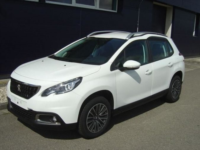 Peugeot 2008, ACTIVE 1.2 PureTech 110k, barva bílá