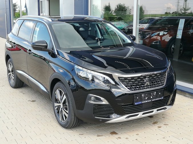 Peugeot 5008, ALLURE 1.5 BlueHDi 130 MAN6, barva černá