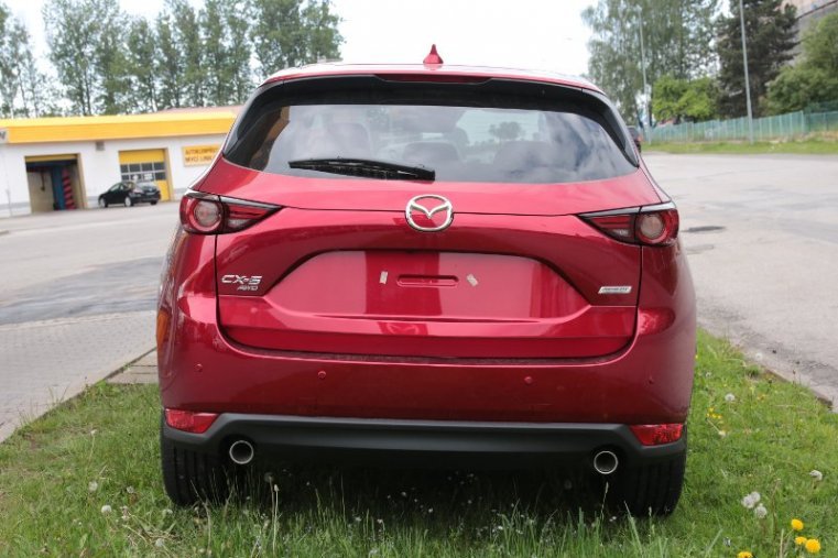 Mazda CX-5, 2,5 Skyactiv-G 194k, barva červená