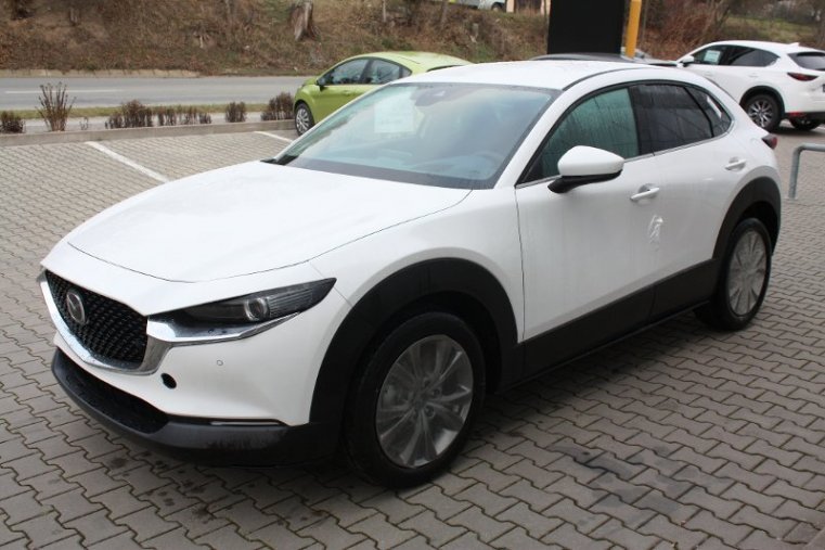 Mazda CX-30, SKYACTIV-X, barva bílá