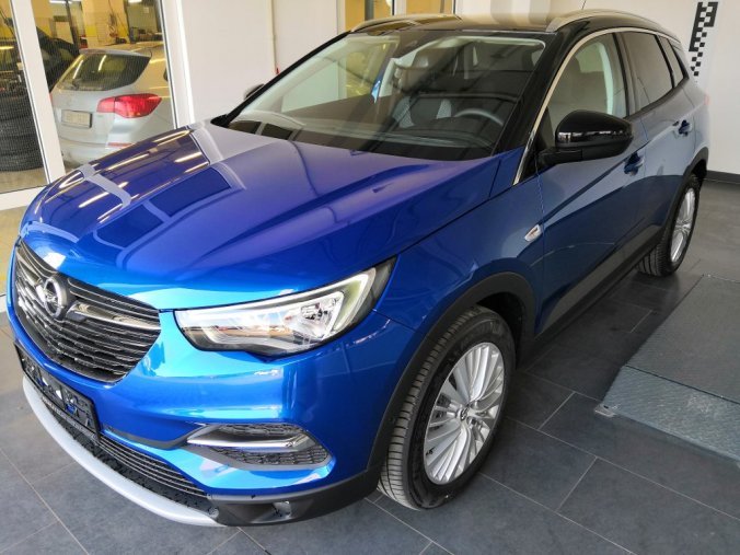 Opel Grandland X, Ultimate 1,6 TURBO AT8 + ZP, barva modrá