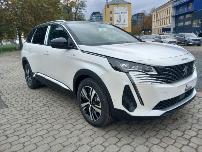 Peugeot 5008, Peugeot 5008 GT BlueHDI 130 S&S EAT8, barva bílá