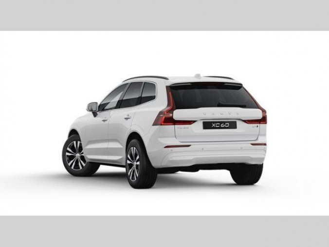 Volvo XC60, B4 2.0L 197 HP MOMENTUM PRO AT, barva bílá