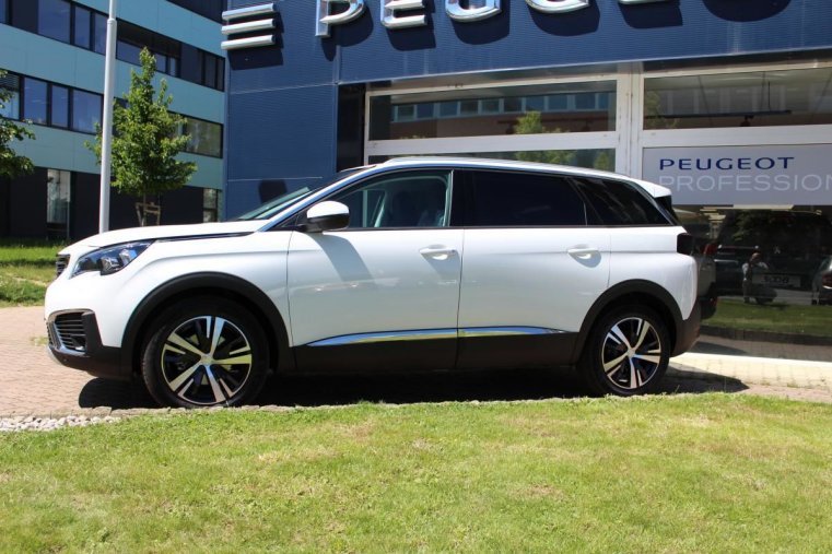 Peugeot 5008, ALLURE 1.2 PureTech 130 EAT8, barva bílá