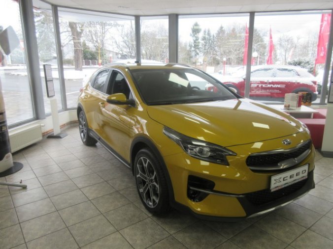 Kia XCeed, 1.4 T-GDi Exclusive 7DCT PREM, barva žlutá