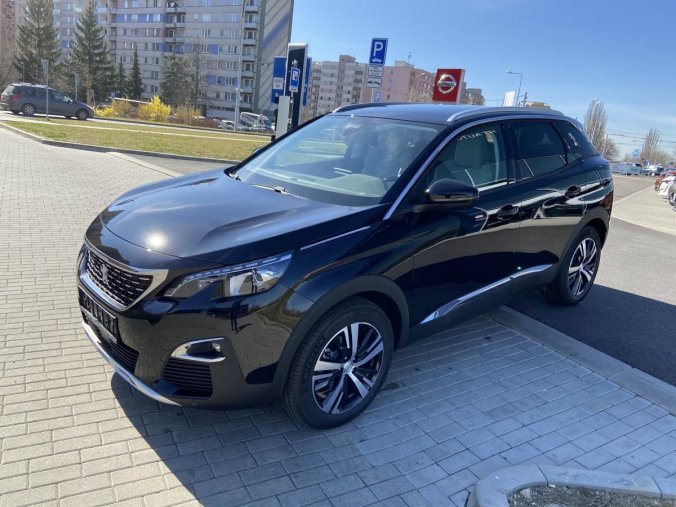 Peugeot 3008, ALLURE 1,2 PureTech 130k MAN6, barva černá