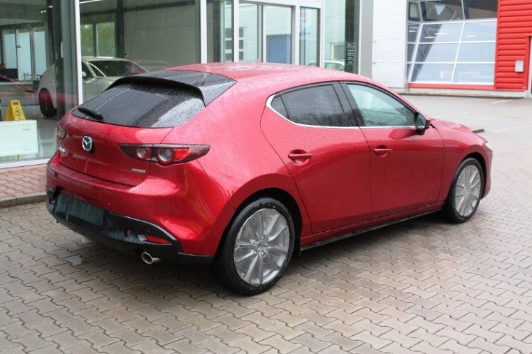 Mazda 3, SKYACTIV-G, barva červená