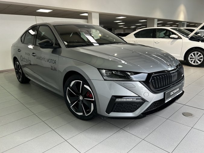 Škoda Octavia, 2,0 TSI 180 kW 7-stup. automat., barva šedá