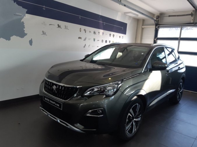 Peugeot 3008, Allure 1,5 BlueHDi 130 96 kW S, barva šedá