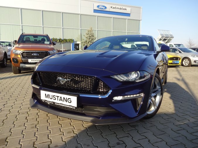 Ford Mustang, V8 GT, Fastback, 5.0 GT 330 kW/449 k, 10st. automatická, barva modrá