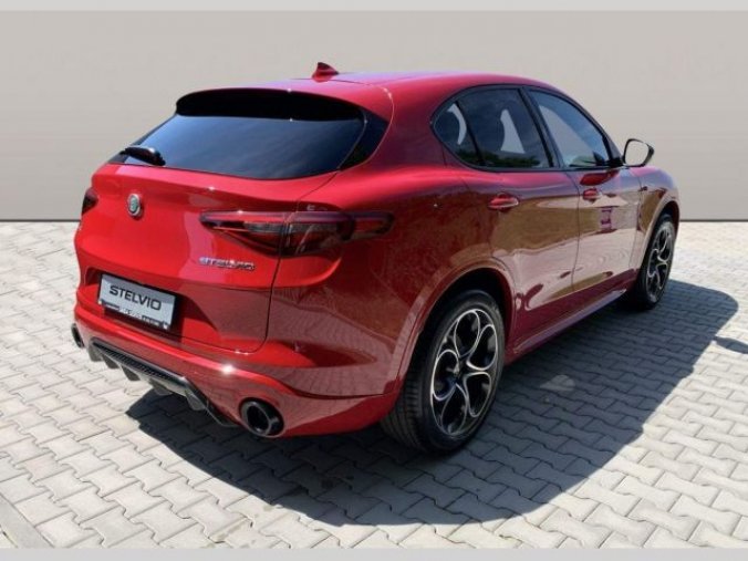 Alfa Romeo Stelvio, 2.0 Turbo 280k Q4 VELOCE, barva červená