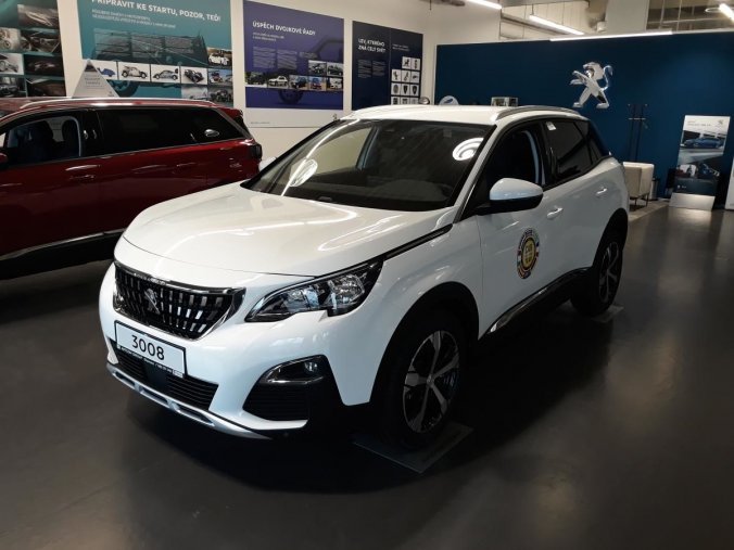 Peugeot 3008, 1.5 BlueHDi ALLURE 130k EAT8, barva bílá