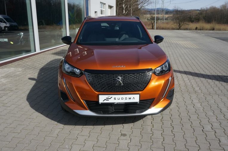 Peugeot 2008, Peugeot 2008 ALLURE 1.2 PureTech 130 EAT8, barva oranžová