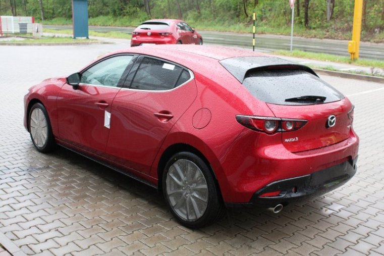 Mazda 3, SKYACTIV-G, barva červená