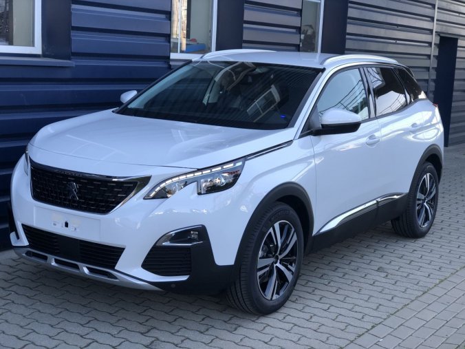 Peugeot 3008, ALLURE 1.2 PureTech 130 MAN6 -4516, barva červená