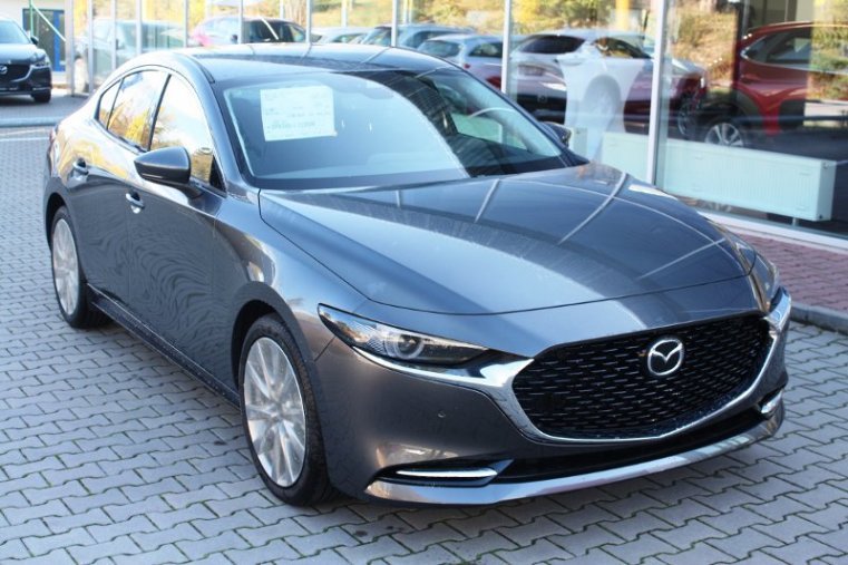 Mazda 3, SKYACTIV-X, barva šedá