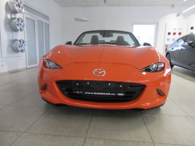 Mazda MX-5, 2,0i G184, barva oranžová