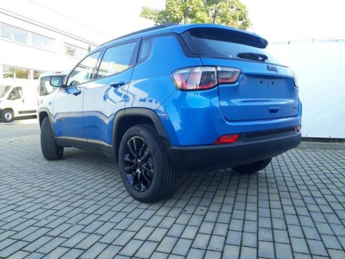 Jeep Compass, 1.3 150 PS NIGHT EAGLE automat, barva modrá