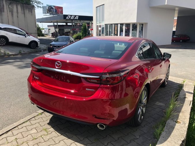 Mazda 6, 2.5i G 194K, barva červená