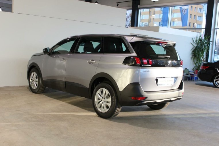 Peugeot 5008, Peugeot 5008 ACTIVE PACK PureTech 130 MAN6, barva stříbrná