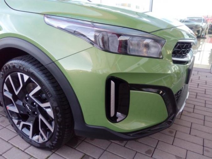 Kia XCeed, 1.5 T-GDi GPF TOP MY23 Face, barva zelená