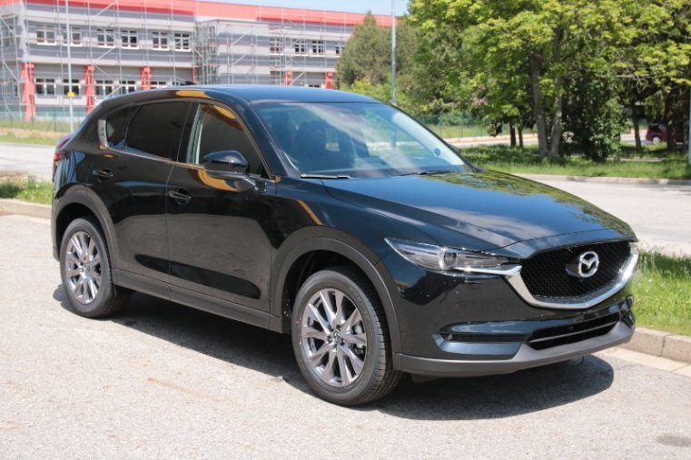 Mazda CX-5, 2,0 Skyactiv-G 165k, barva černá