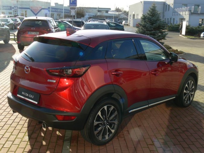 Mazda CX-3, 2.0 Skyactiv G121 + NAVI, barva červená