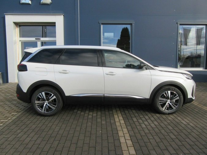 Peugeot 5008, Peugeot 5008 ALLURE PACK 1.5 BlueHDi 130 EA, barva bílá