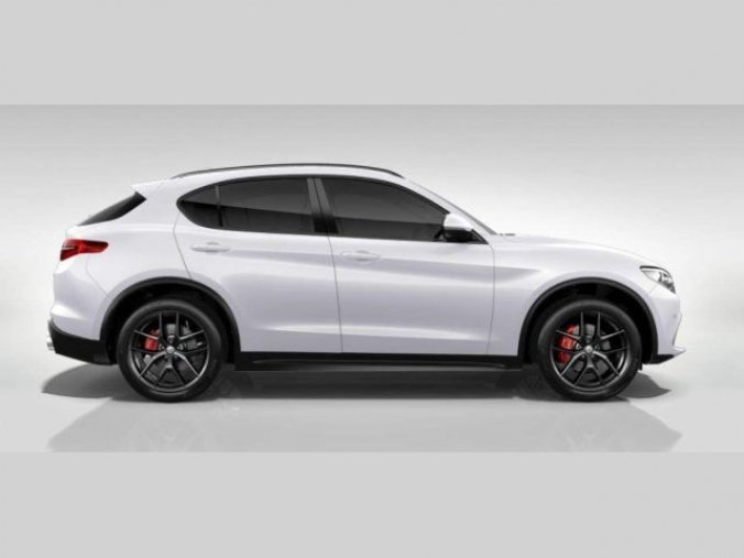 Alfa Romeo Stelvio, 2.0 Turbo 280k Q4 VELOCE, barva bílá