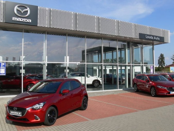 Mazda 2, 1.5 Skyactiv G90, barva červená