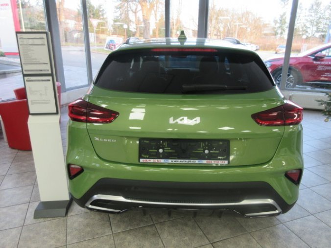 Kia XCeed, 1.5 T-GDi TOP, barva zelená