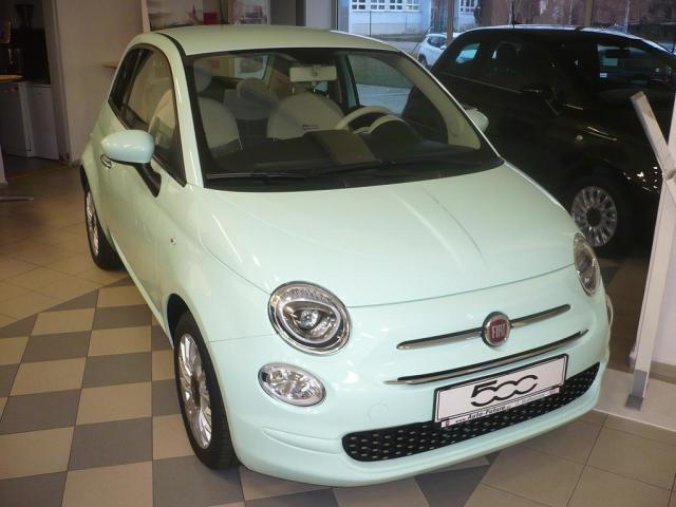 Fiat 500, 1.2 69k Lounge AT5, barva zelená