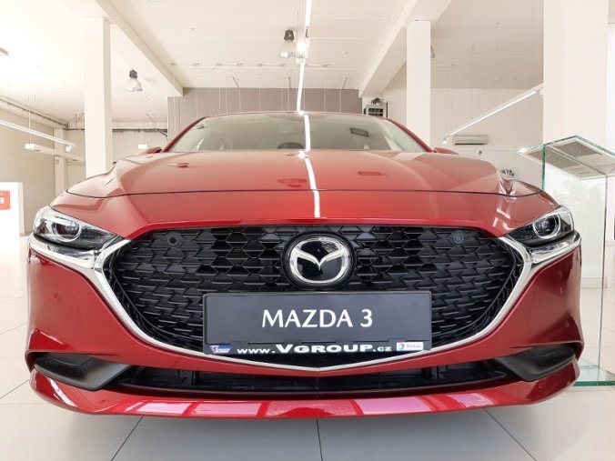 Mazda 3, 2,0 150k - odběr 03/2020, barva červená