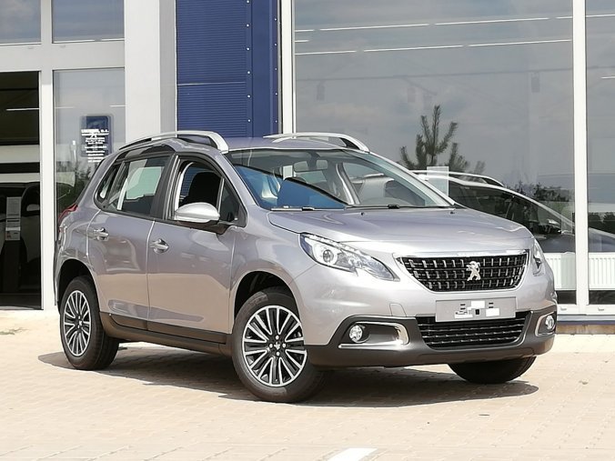 Peugeot 2008, ACTIVE 1.2 PureTech 110k MAN6, barva šedá