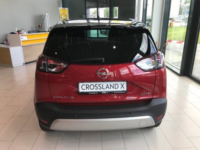 Opel Crossland X, Innovation 1.2T 81kW MT6, barva červená