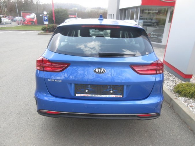 Kia Ceed, 1.5 T-GDi FRESH Winter, barva modrá