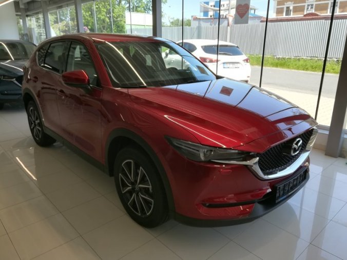 Mazda CX-5, 121kW (165k), barva červená