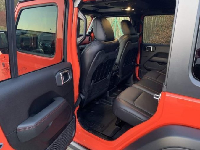 Jeep Wrangler, 2.2 CRD Rubicon 8ATX, barva oranžová