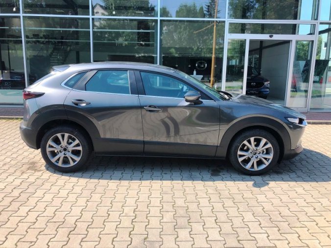 Mazda CX-30, SKYACTIV-G, barva šedá