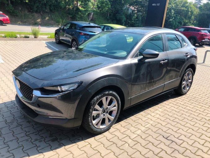 Mazda CX-30, SKYACTIV-G, barva šedá