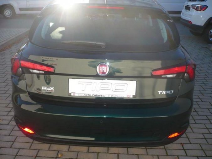 Fiat Tipo, HB 1.4 T-jet 120k ITALIA Extra, barva zelená