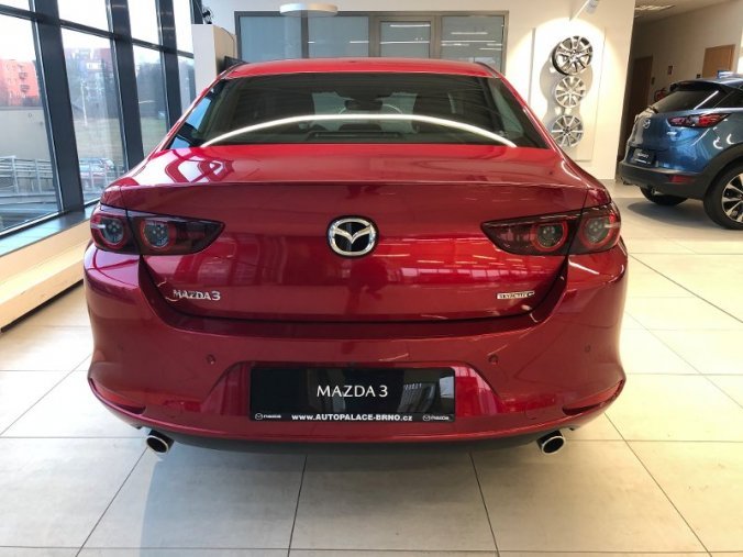 Mazda 3, Skyactiv-G 122k, barva červená