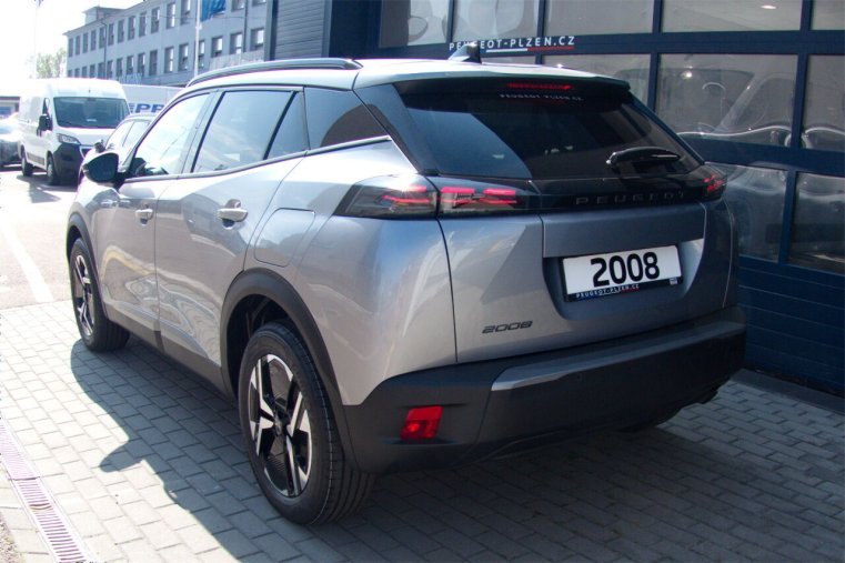 Peugeot 2008, Peugeot 2008 Allure PureTech 100, barva šedá