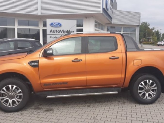 Ford Ranger, 3.2 TDCi, barva oranžová