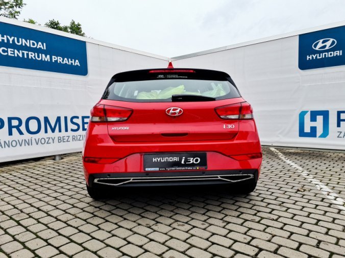 Hyundai i30, 1,0 T-GDI 88 kW MT, barva červená