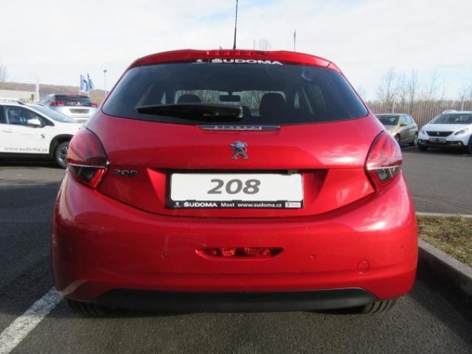 Peugeot 208, ACTIVE 1.2 PureTech 82k MAN5, barva červená